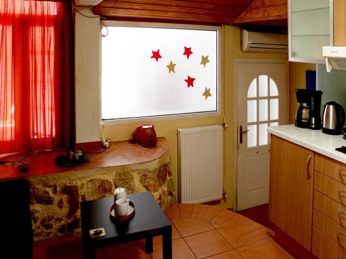 Sweet Stone Apartment In Imittos Athènes Extérieur photo