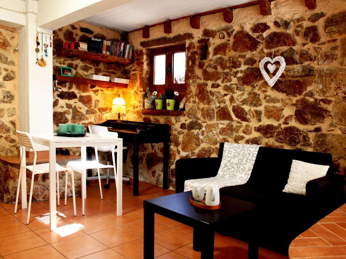 Sweet Stone Apartment In Imittos Athènes Extérieur photo